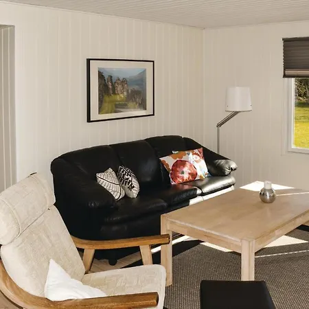 Holiday With Fireplace I Jerup